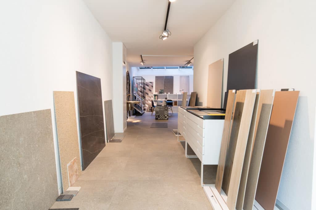 Show room de vente de carrelage et grès cérame à Pully.